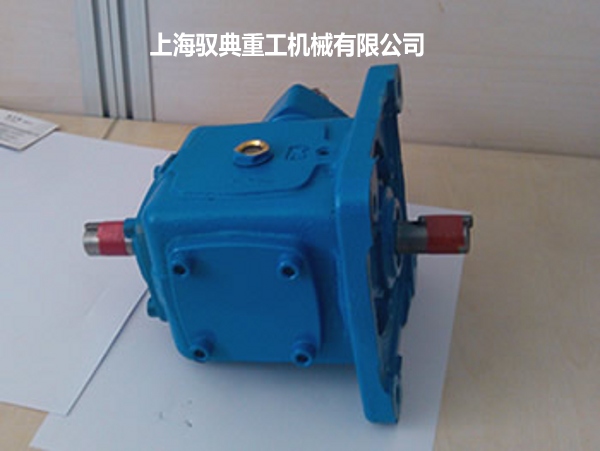 T4-1:1-1-UD-O螺旋傘齒輪轉向箱(上下出軸)實拍